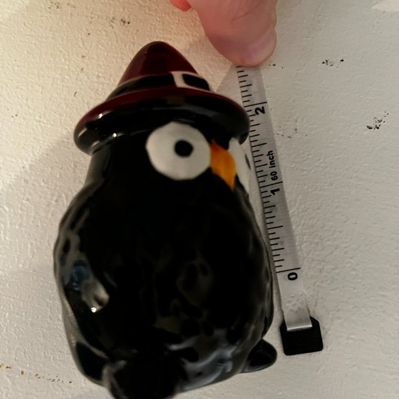 Owl Salt and Pepper Shaker Set of 4 with Two Holes Each and Rubber Stoppers (x) - Picture 10 of 11